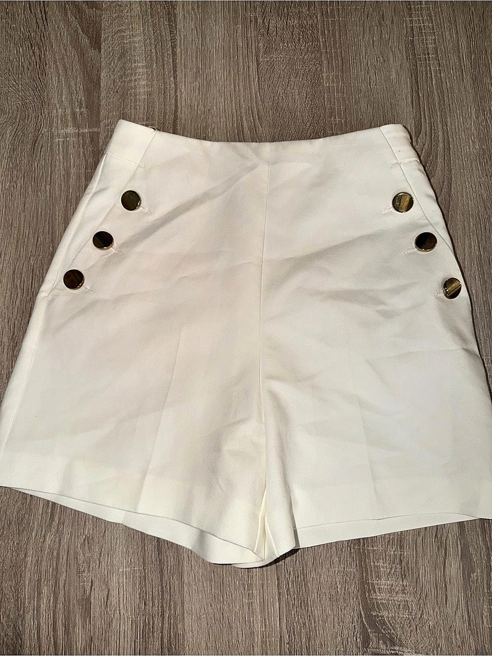 Zara High Waist Shorts in White Size Medium NWT